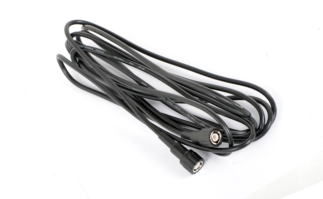 ytc8107系列(liè)電容分壓(yā)器高(gāo)壓測量系(xì)統連(lián)接線